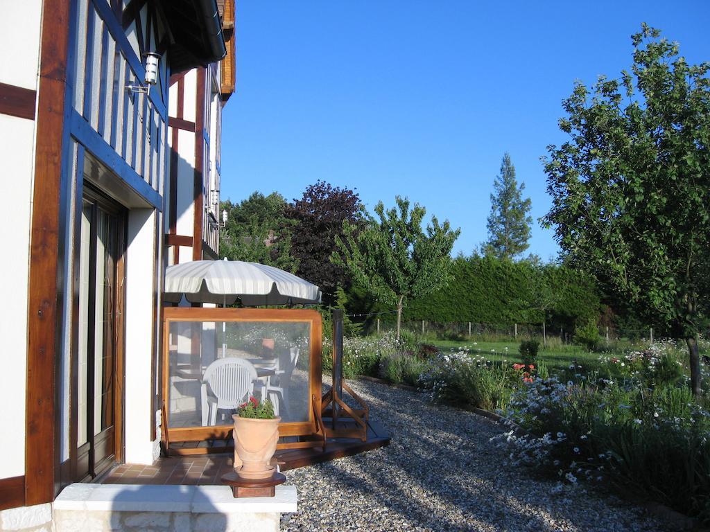 Le Mont D'Auge Bed and Breakfast Canapville  Exteriör bild